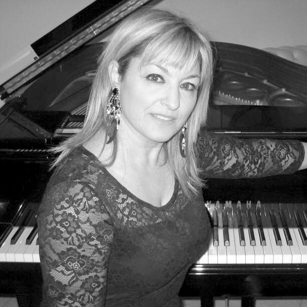 Paola Arras Pianista